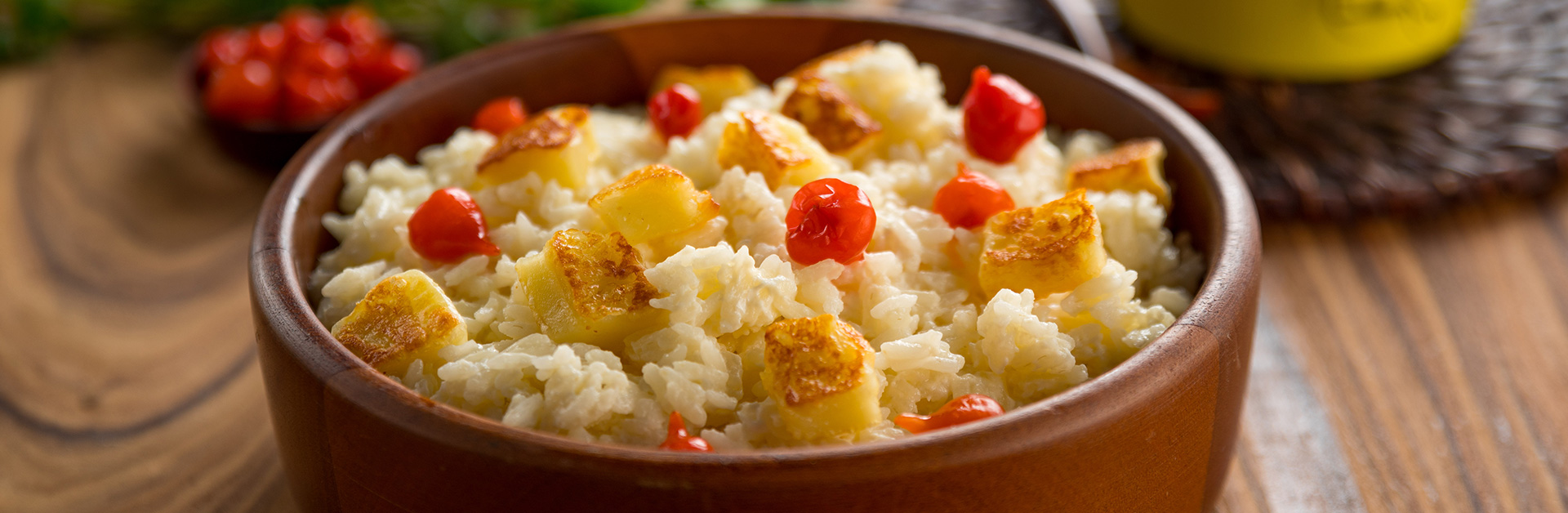 Receita: Arroz de Leite com Queijo Coalho Tostado e Pimenta Biquinho