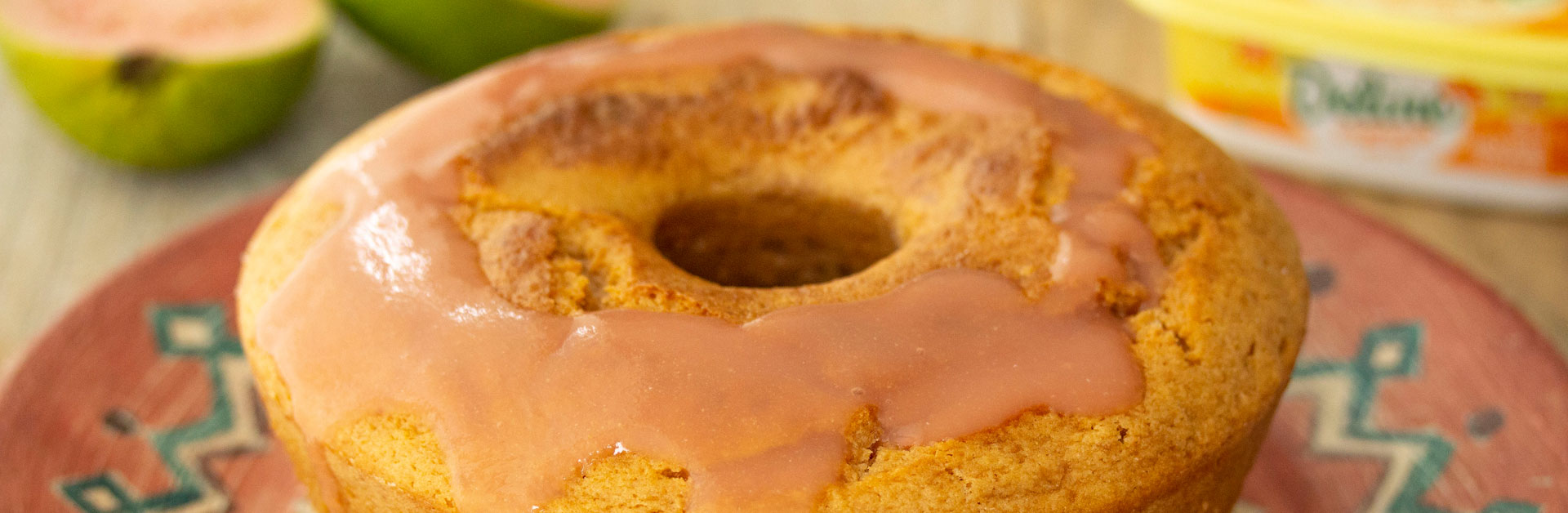 Receita: Bolo de goiaba