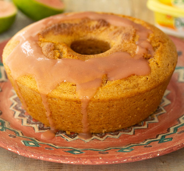 Receita: Bolo de goiaba