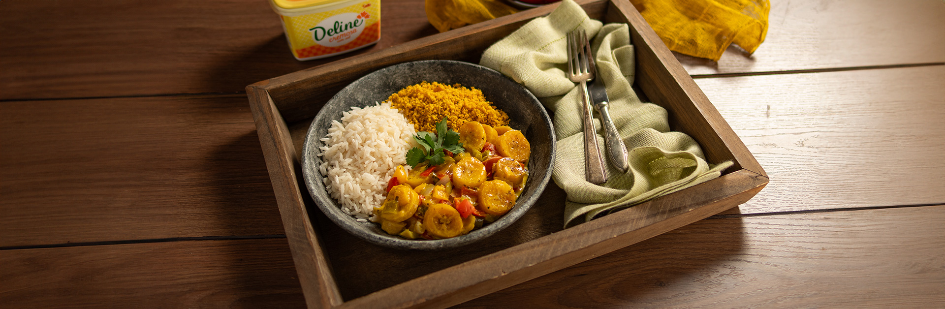 Receita: Moqueca de Banana-da-terra com Farofa de Dendê 