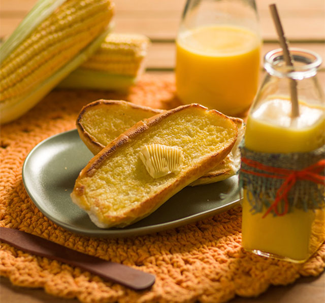 Receita: Pão na Chapa com Suco Cremoso de Milho