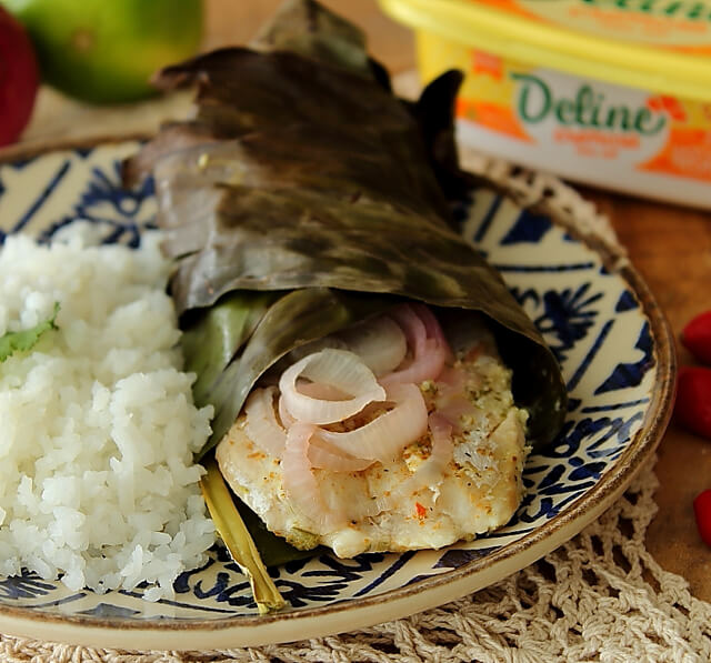 Receita: Peixe assado na folha de bananeira 